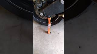 Snapjack tool for motorcycle works to quickly jack up your motorcycle [upl. by Illah189]