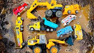 Carros y Camiones Infantiles Atrapados en el Lodo  Toys Construction Vehicles Under The Mud [upl. by Nnylaehs]