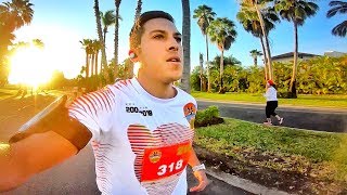 Me metí a un Medio Maratón SIN ENTRENAR 😂  Alex Tienda ✈️ [upl. by Aynwat]