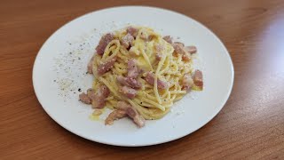 Pasta alla Carbonara con Pancetta Affumicata  Primo Piatto Veloce e Facile  Ricetta primo Piatto [upl. by Vullo]