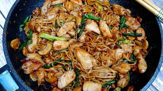 Chicken Chow Mein Recipe  Chinese Chicken Noodles Recipe [upl. by Nnhoj]