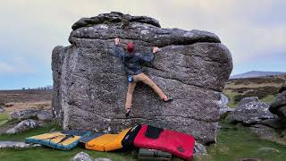 6b Traverse f6C  Bonehill Rocks Dartmoor Bouldering [upl. by Nobe]