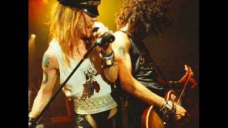 Axl Rose best high note ever dont cry [upl. by Silrak]