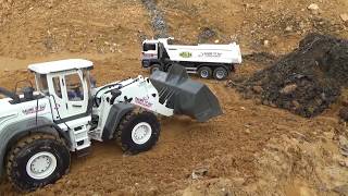 RC 114 Hydraulic MAN TGA 8x8 Dump truck  Wheel Loader XPower [upl. by Kyne]