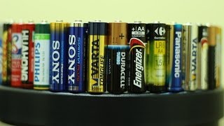 Wielki test baterii alkalicznych i cynkowych AA  R6  Duracell Energizer GP Varta Panasonic [upl. by Sardse]