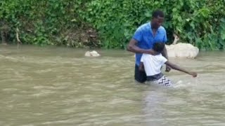 Un baptême terrible dans une rivière  Apôtre Distral  Église Méditation Spirituelle de Christ [upl. by Anialad]