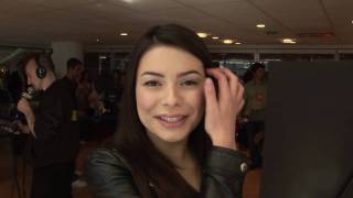 Miranda Cosgroves Sparks Fly Toys R Us Celebration [upl. by Artim596]