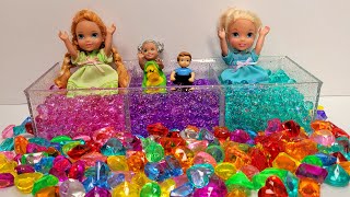 At the hotel  Elsa amp Anna toddlers are on vacation  fun activities  Barbie dolls hotel [upl. by Gemperle]