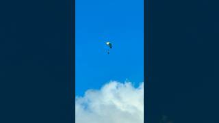 A paraglider coming to land possibly near the road paragliding paraglider fly sky fypシ゚viral [upl. by Akaya]