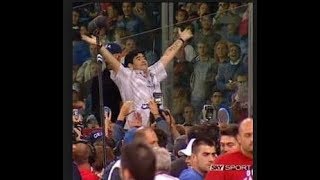 MARADONA TORNA A NAPOLI DOPO 14 ANNI [upl. by Rheba877]