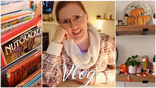 COZY VLOG 🍁 ASMR OUTFITS LIBRARY DECOR CHAT and more [upl. by Lednahs]