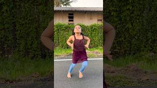 Kamariya Lachke Re Babu Zara Bachke  short dance  shortsfeed [upl. by Yasui928]