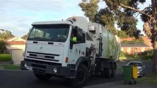 Banyule Recycling  The old trucks [upl. by Moise]