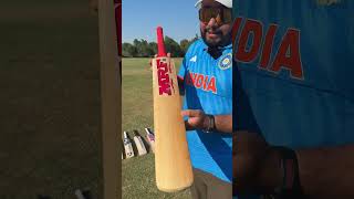 Brian c Lara ka personal bat woh bhi 32 years old crazy mrf bat mrfbat cricket shorts [upl. by Anifur]