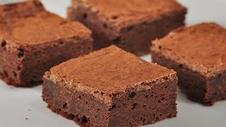 Fudgy Chocolate Brownies Recipe Demonstration  Joyofbakingcom [upl. by Ahseya]