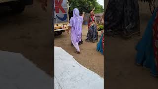 Kaunsa sent lagaya viralshort dance viralvideo haryanvisong meenageet song viralreels [upl. by Eidurt857]