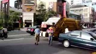 Garbage truck in Taiwan [upl. by Idnahc285]