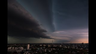 Unwetter über Hamburg  Die spektakulärsten Aufnahmen des Gewitters [upl. by Mikahs]