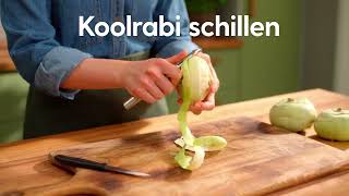 Koolrabi schillen  How to  Allerhande [upl. by Retsehc]