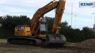 Kemp  Kato HD823MRV Graafmachine geleverd aan A Tuytel [upl. by Krute]