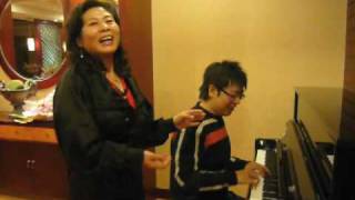 Lang Lang playing Happy Birthday for his Mother [upl. by Clim]