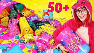 GRAM w OTWIERANIE 50 NIESPODZIANEK 🎲 Piżama Party Barbie Color Reveal 🛌 [upl. by Cira]