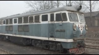 China RailwayDiesel Locomotive DFH30201 東方紅3型ディーゼル機関車三門峡 Sanmenxia [upl. by Ardekahs]