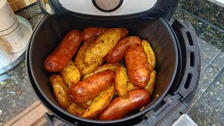 MAIS FÁCIL NÃO EXISTE LINGUIÇA COM BATATA NA AIR FRYER DOURADAS POR FORA E SUCULENTAS POR DENTRO [upl. by Analiese]