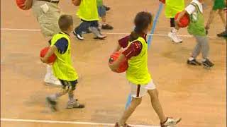 Ejercicios de iniciacion para el Baloncesto en niños [upl. by Leveroni]