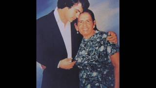 quotMADRE SÓLO HAY UNAquot MAMA ABRÁCEME  CANCIÓN DE JUAN GABRIEL [upl. by Eillim]