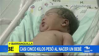 Nace un bebé con peso y estatura de un niño de 4 meses en Barranquilla  Noticias Caracol [upl. by Cris329]