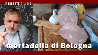 mortadella di bologna fatta da un norcino [upl. by Nnednarb160]