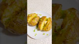 Jacket Potato With The Air Fryer  ‎بطاطس مقلية باستخدام المقلاة الهوائية So Yummy 🔥 shortsvideo [upl. by Nyrak]