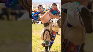 Inner Mongolian Wrestling ᠥᠪᠥᠷ ᠮᠣᠩᠭᠣᠯ ᠪᠥᠭᠡ wrestling [upl. by Hoyt]