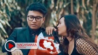 Luvia Band  Jangan Menangis Untukku Official Music Video NAGASWARA music [upl. by Bland]