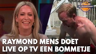 Raymond Mens onderbreekt live verslag in uitzending De Oranjezomer voor bommetje in zwembad [upl. by Willtrude]