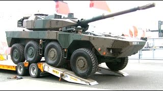 【陸上自衛隊】新型！16式機動戦闘車の積載テクニックが凄すぎる！16MCV Japanese Army OSAKA防衛防災フェスティバル2017 [upl. by Eneiluj110]