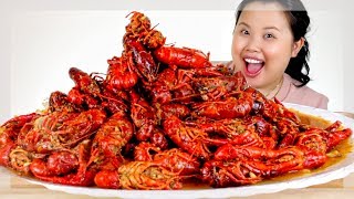 GIANT SEAFOOD BOIL CRAWFISH MUKBANG 먹방 EATING SHOW [upl. by Orrocos]