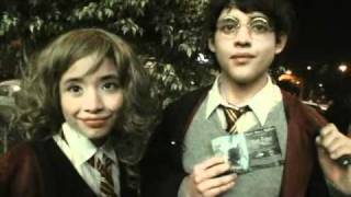 Harry Potter 7 Fanáticos acuden caracterizados a estreno en Lima [upl. by Tommi]