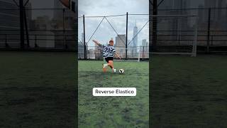 Reverse Elastico Tutorial footballskills [upl. by Laumas685]