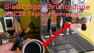 Tägliche Kurze Reinigung des Siebträger Kaffeemaschine [upl. by Assirialc615]