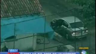 Perseguição policial a bandido armado com fuzil no Rio de Janeiro [upl. by Roseanna828]