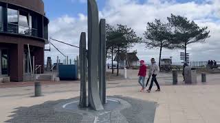 SCHARBEUTZ  Rundgang im März 2024 ☀️ Strandpromenade 😍 Bau der Seebrücke 🚧 Walking Tour 4K 🚶🏻‍♂️ [upl. by Gurl132]