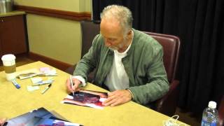 Jigsaw himself Tobin Bell signing autographs in Dallas [upl. by Reivaj415]