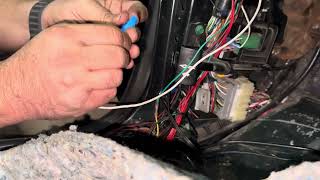 Instalación de espejo con luz de Ford F150 [upl. by Suivatnod]