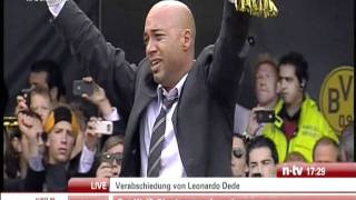 Dede Abschied vom BVB mit Youll Never Walk Alone bei der BVB Meisterfeier 2011 [upl. by Philender]