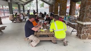 North Harris County neighborhood shows appreciation for linemen there to help restore power [upl. by Romney]