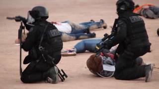 Euro 2016  simulation dattentat dans la fanzone place Bellecour à Lyon [upl. by Nemracledairam312]