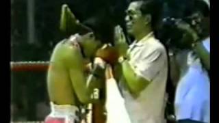 Samart Payakaroon vs Jaroenthong Kiatbanchong [upl. by Ahsein]