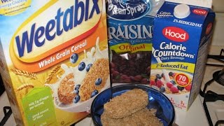 WEETABIX cereal for supper Hood Calorie Countdown Milk and Craisins  THIS CEREAL IS MADE IN CANADA [upl. by Jordana]